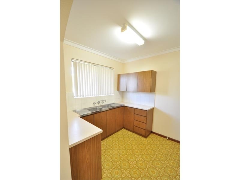 21 Strode, Hamilton Hill WA 6163