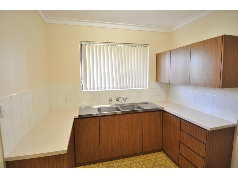 21 Strode, Hamilton Hill WA 6163