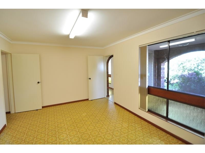 21 Strode, Hamilton Hill WA 6163