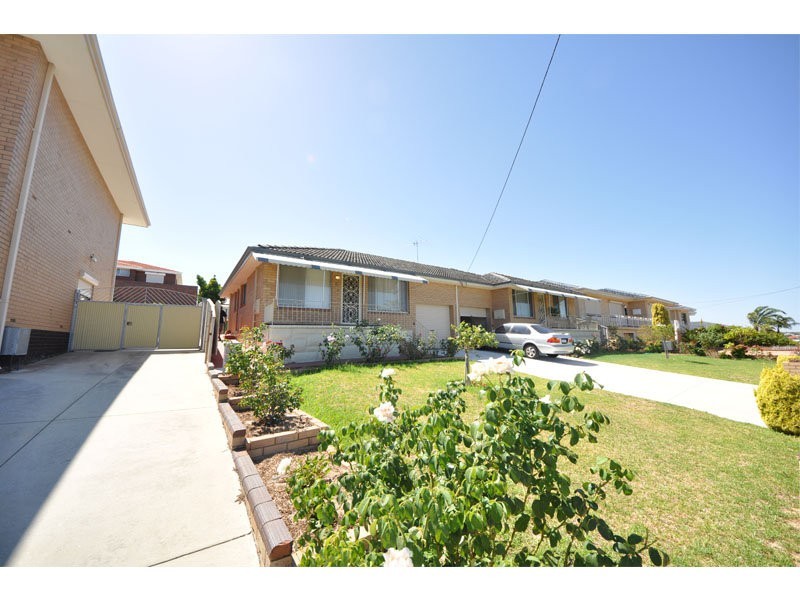 6B Deering Street, Beaconsfield WA 6162