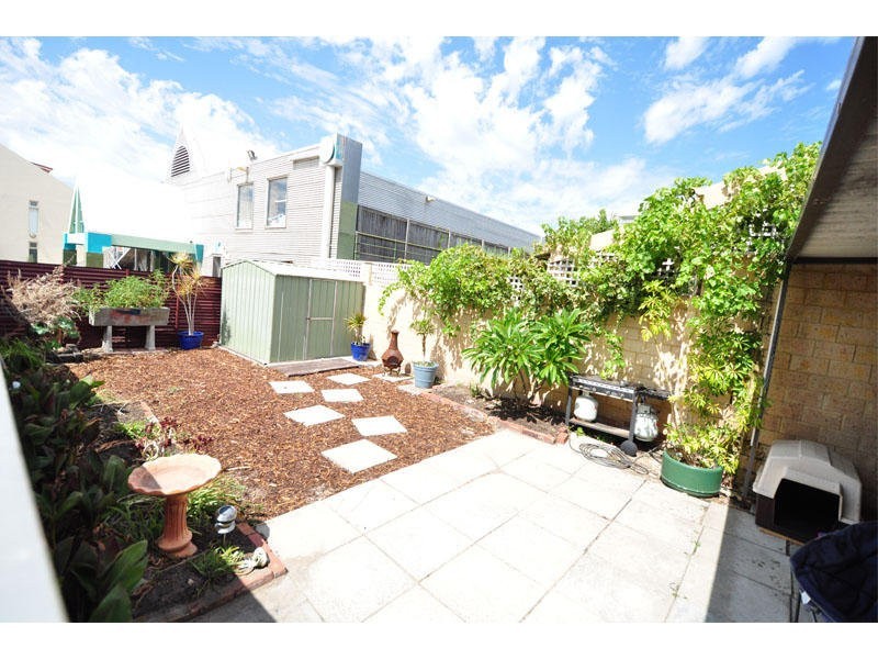 4 Alfred Road, North Fremantle WA 6159