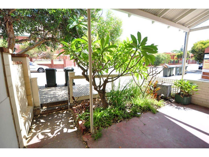 4 Alfred Road, North Fremantle WA 6159