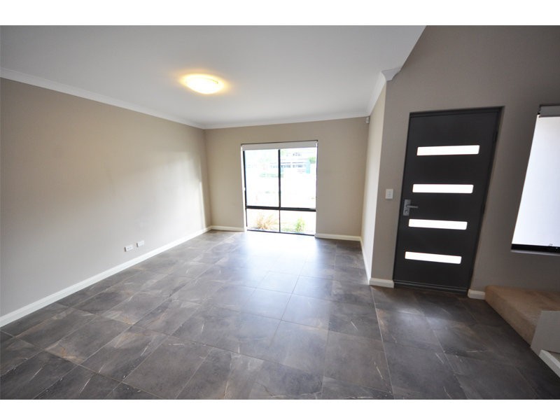 5B CIVIC PLACE, Stirling WA 6021