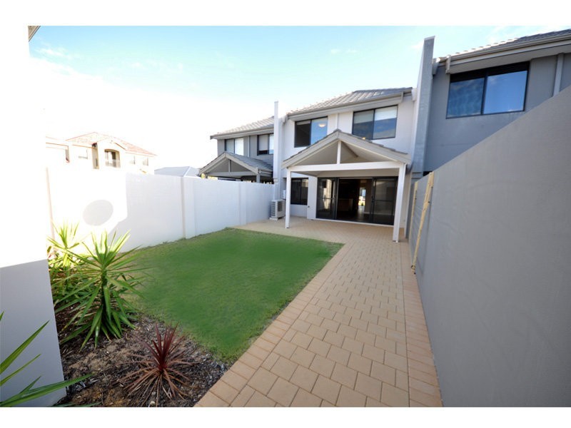 5B CIVIC PLACE, Stirling WA 6021