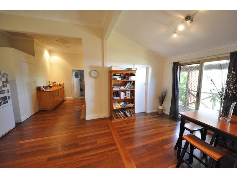 15 Waddell Road, Palmyra WA 6157