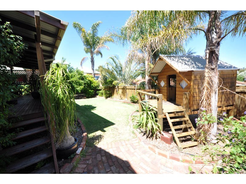 15 Waddell Road, Palmyra WA 6157