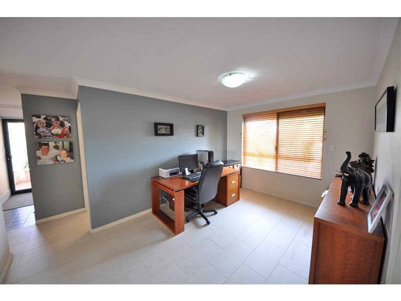 2 Greenwich Parade, Canning Vale WA 6155