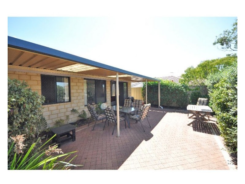 10 Cole Place, Willagee WA 6156