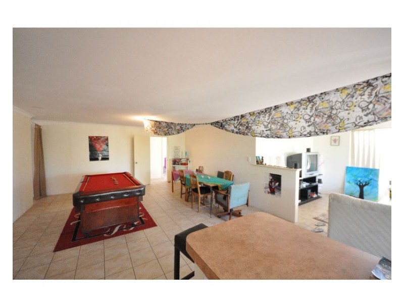10 Cole Place, Willagee WA 6156