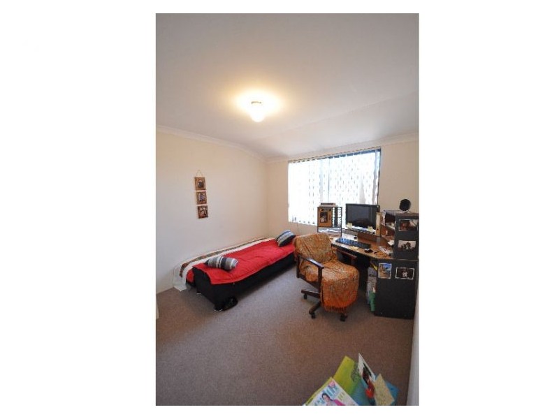 10 Cole Place, Willagee WA 6156