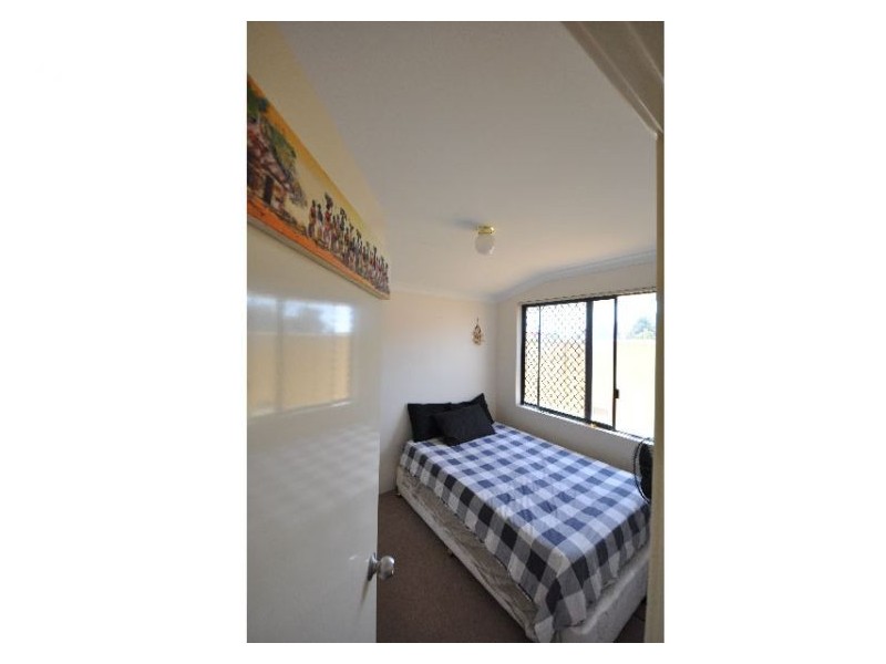 10 Cole Place, Willagee WA 6156