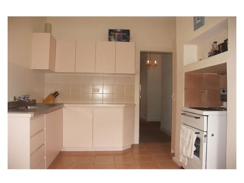 42 Lamond Street, Melville WA 6156