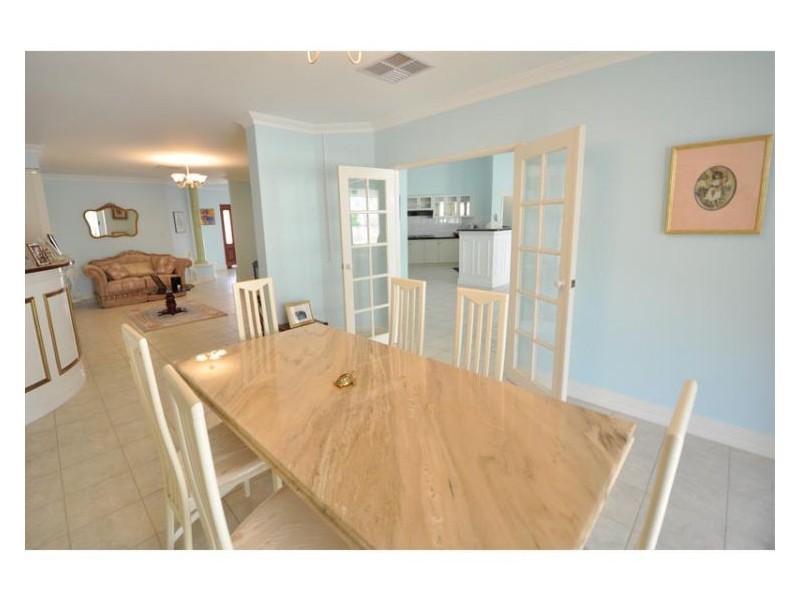 3 Azola Court, Coogee WA 6166