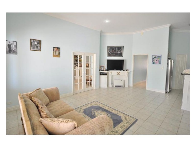 3 Azola Court, Coogee WA 6166