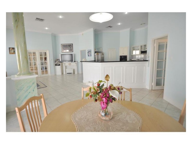 3 Azola Court, Coogee WA 6166