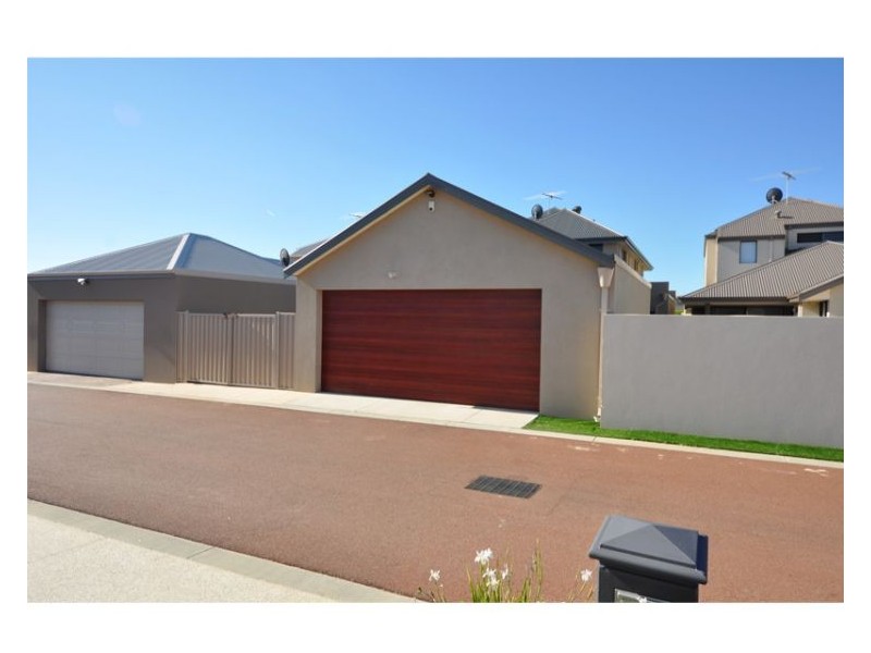20 Leschenault Bvd, Munster WA 6166