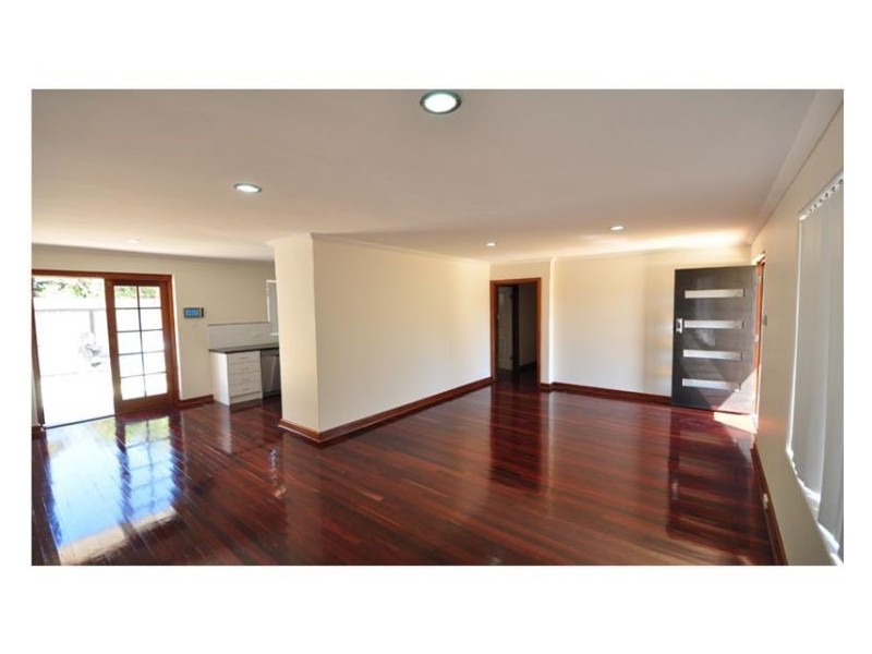 1/169 Phoenix Road, Spearwood WA 6163