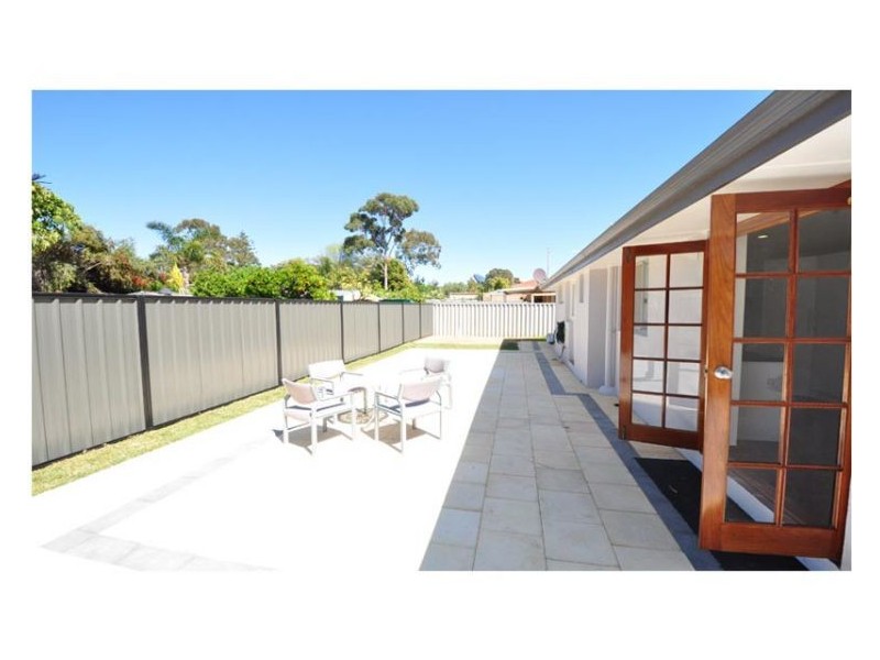 1/169 Phoenix Road, Spearwood WA 6163