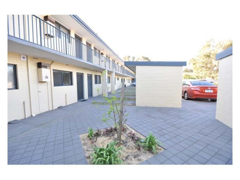 1/30 Lorraine Place, Hamilton Hill WA 6163