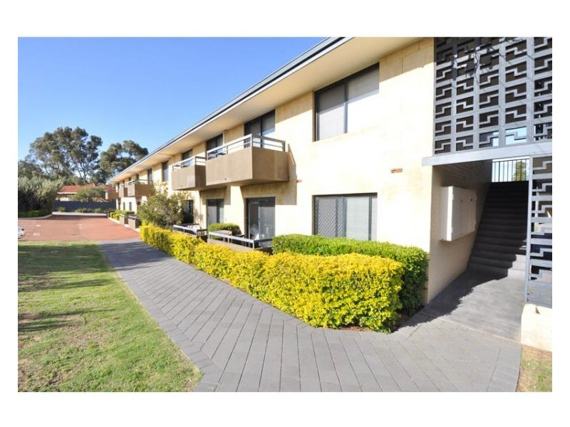 1/30 Lorraine Place, Hamilton Hill WA 6163