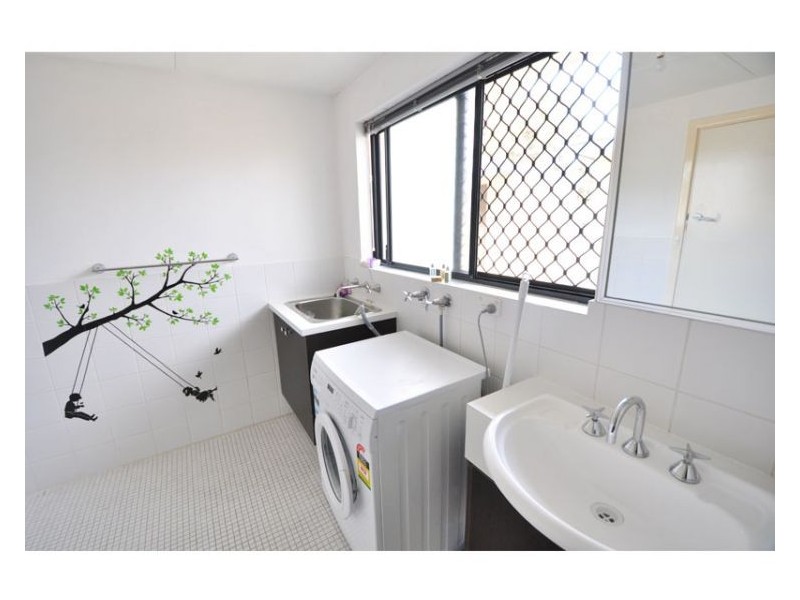 1/30 Lorraine Place, Hamilton Hill WA 6163