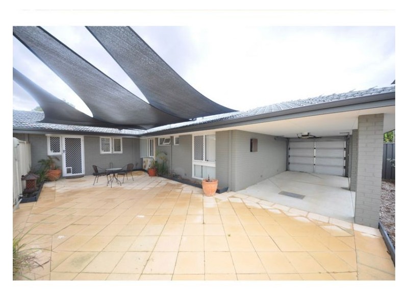 23 Rambures Way, Hamilton Hill WA 6163