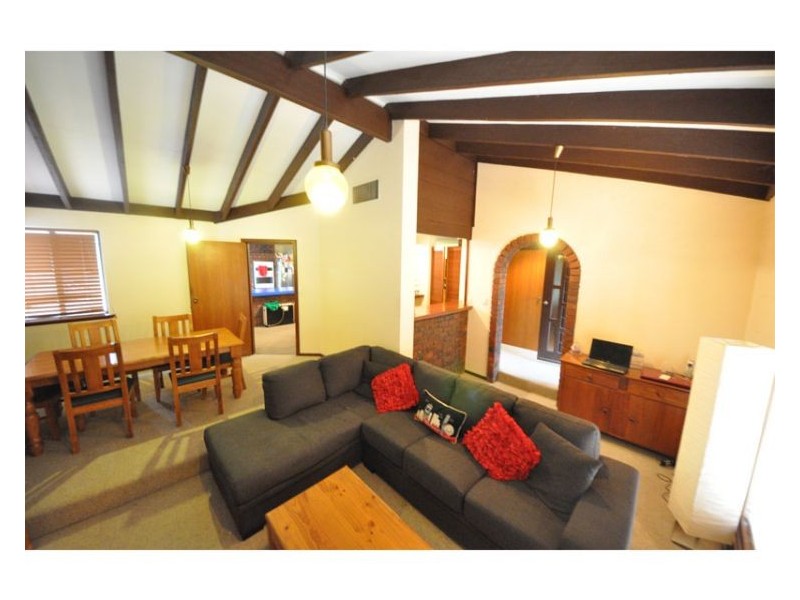 6 Stone Court, Bibra Lake WA 6163