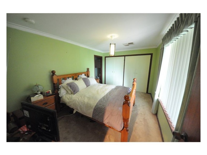 6 Stone Court, Bibra Lake WA 6163