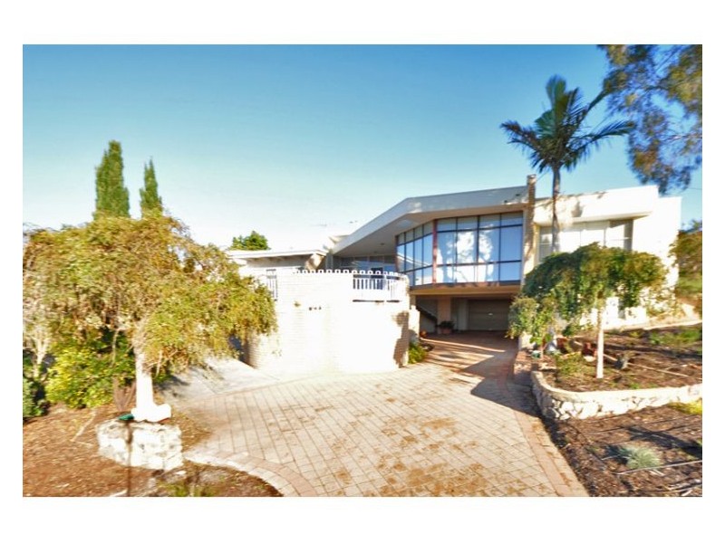 28 Malsbury Street, Bicton WA 6157