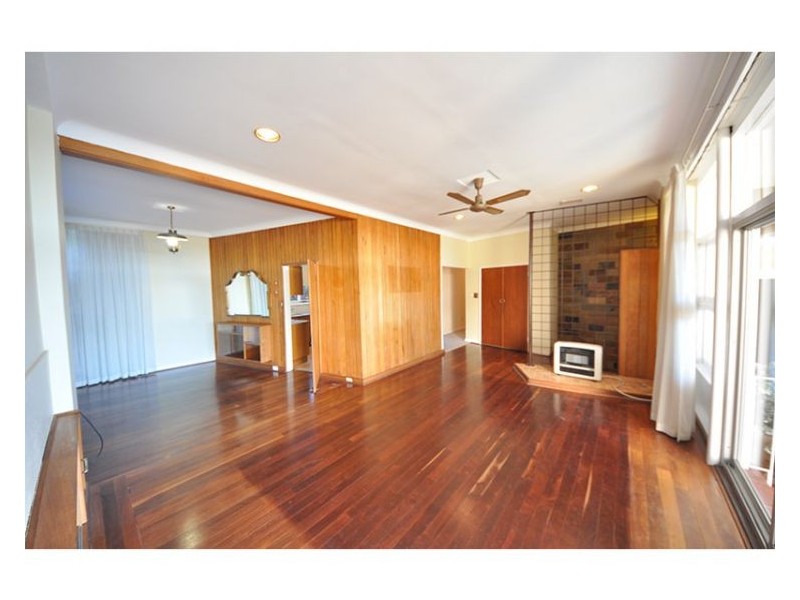 28 Malsbury Street, Bicton WA 6157