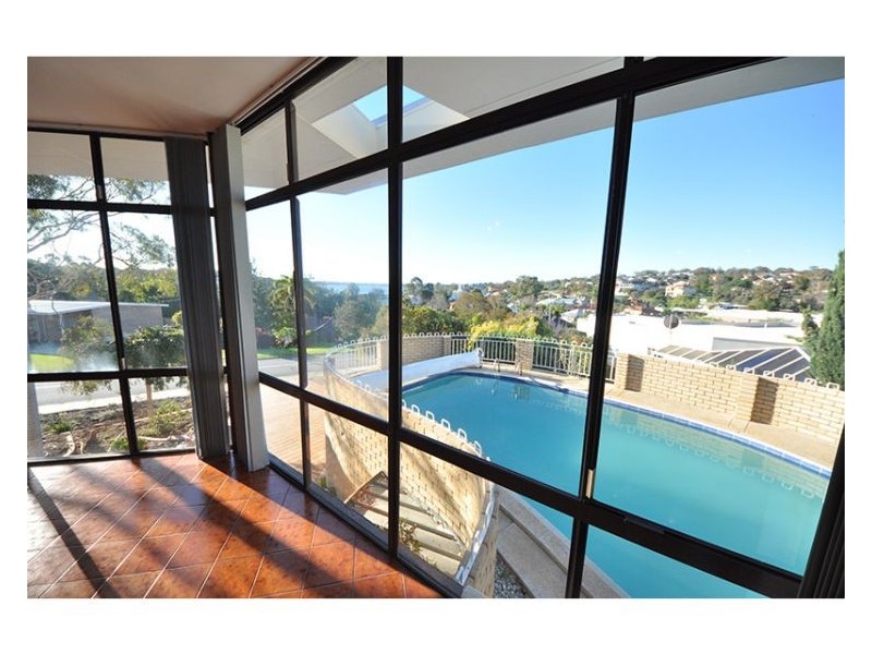 28 Malsbury Street, Bicton WA 6157