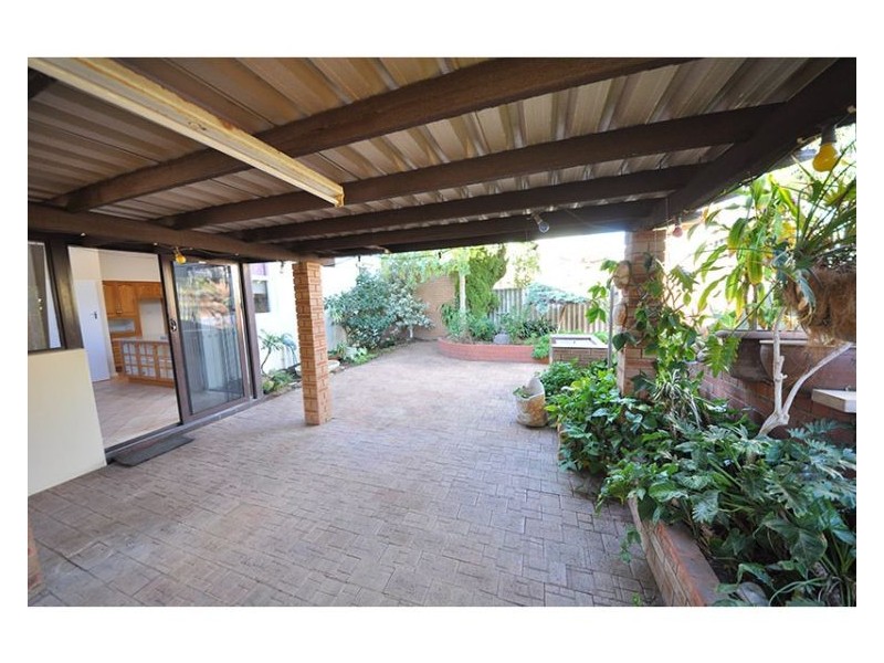 28 Malsbury Street, Bicton WA 6157