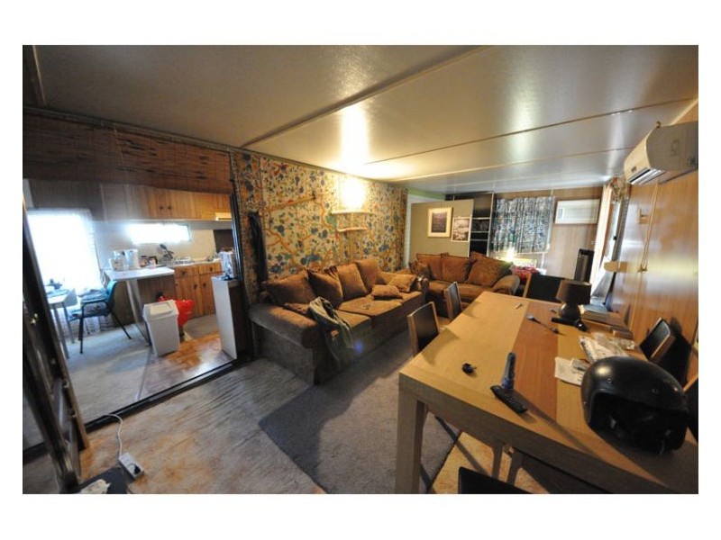 110 Nulagine Way, Coogee WA 6166