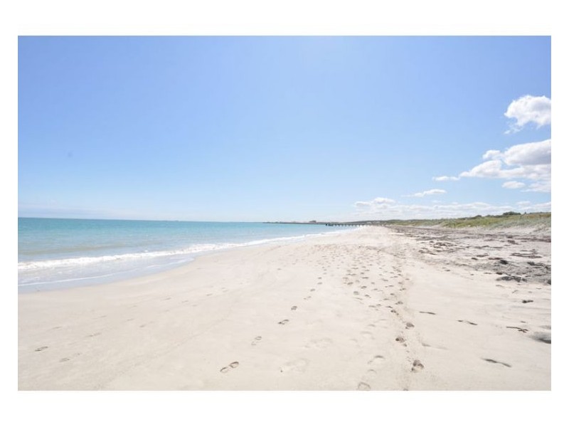 110 Nulagine Way, Coogee WA 6166