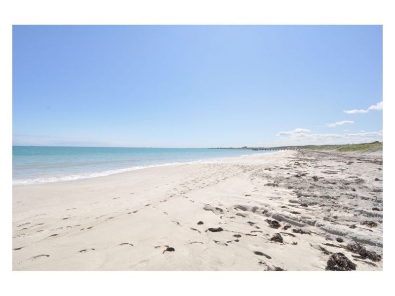 110 Nulagine Way, Coogee WA 6166