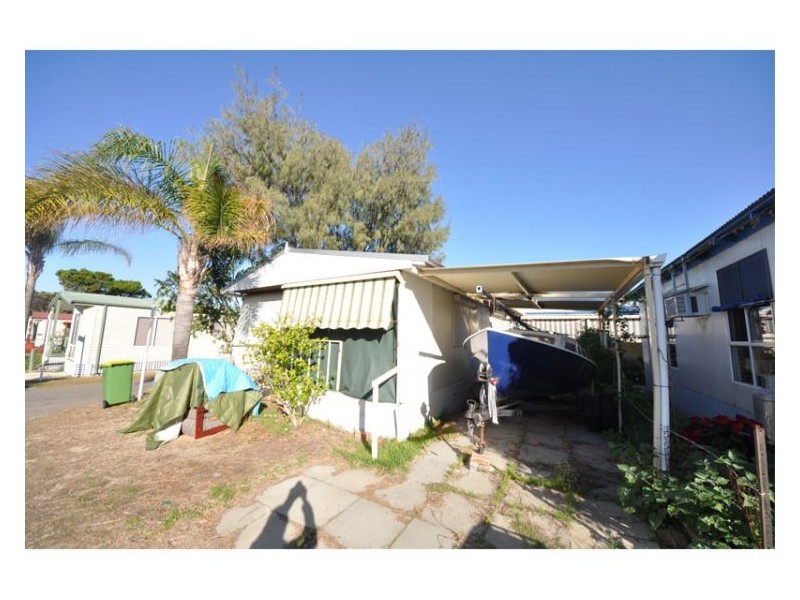 110 Nulagine Way, Coogee WA 6166