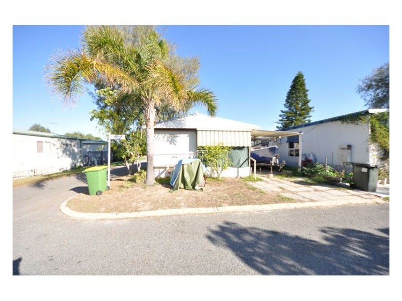 110 Nulagine Way, Coogee WA 6166