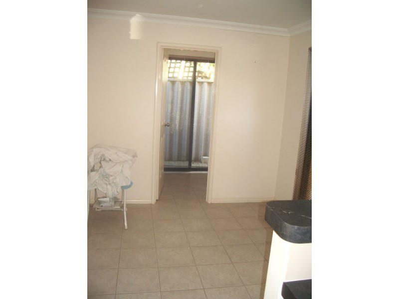 2/91 Phoenix Road, Spearwood WA 6163