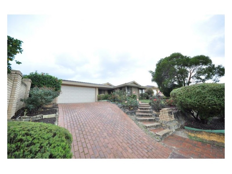 35 Jackson Avenue, Winthrop WA 6150