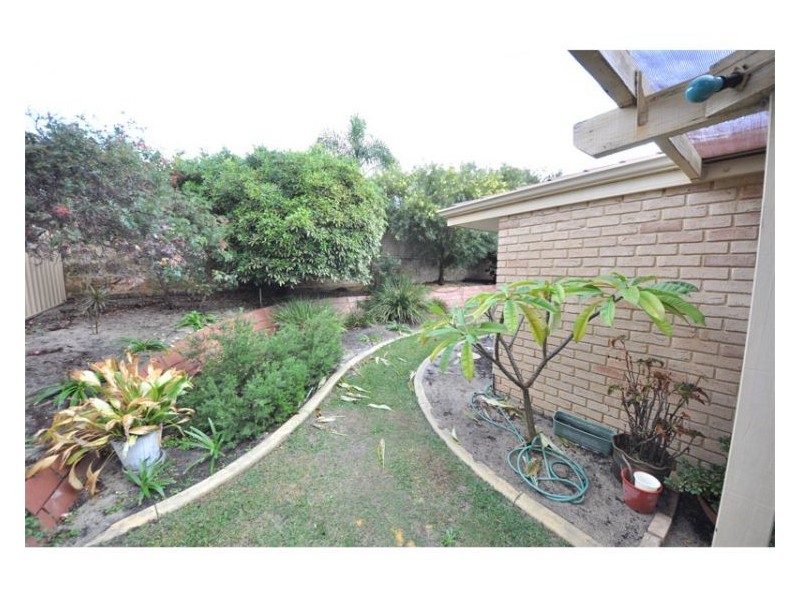 35 Jackson Avenue, Winthrop WA 6150