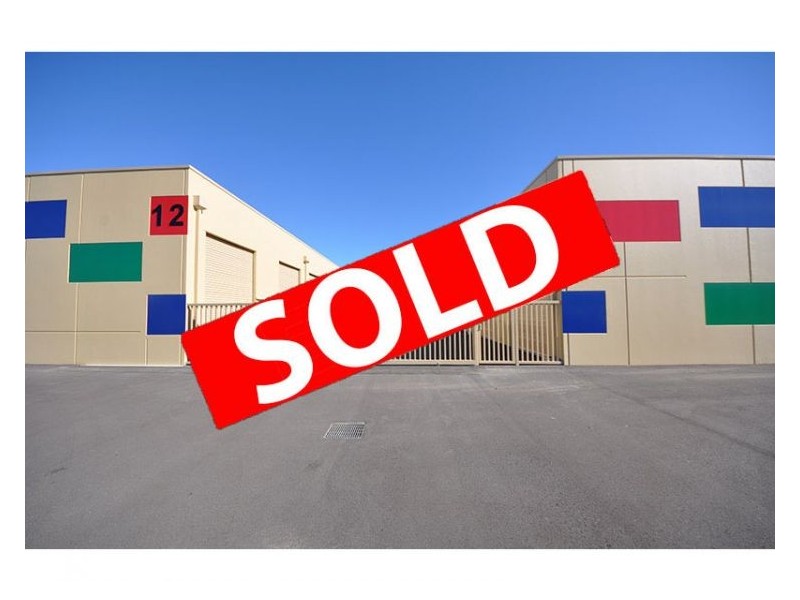 12 Horus Bend, Bibra Lake WA 6163