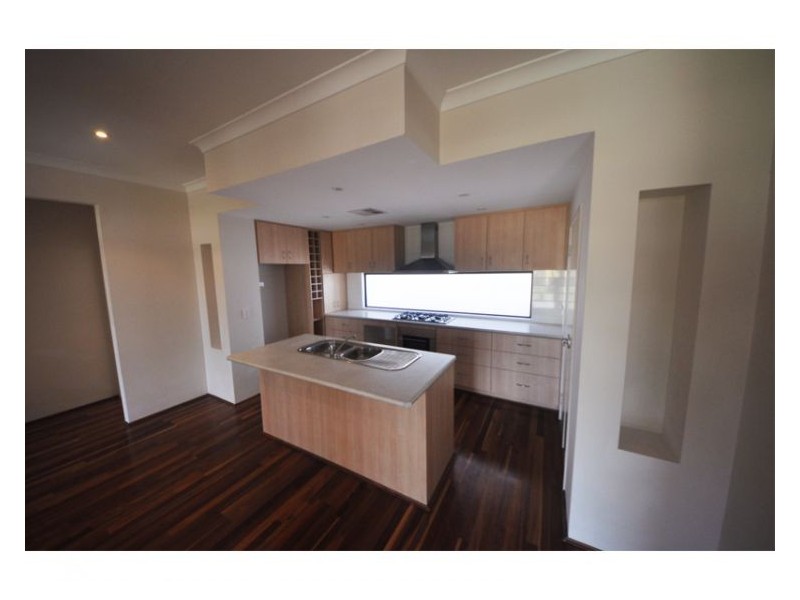1 Dugong View, Yangebup WA 6164