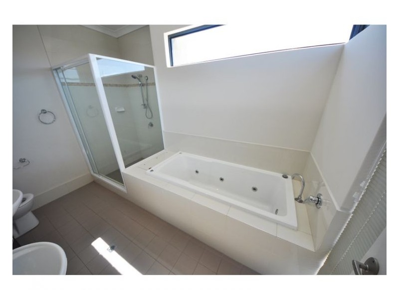 1 Dugong View, Yangebup WA 6164