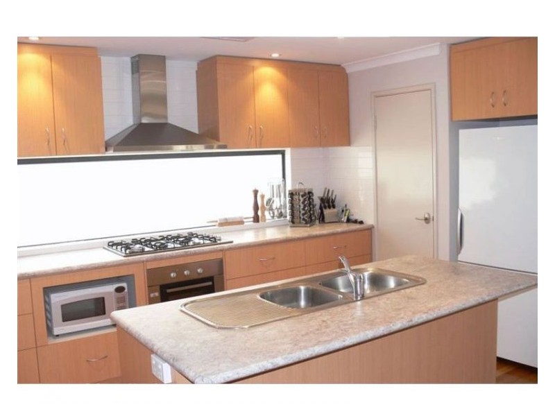 40 Bayview  Terrace, Yangebup WA 6164