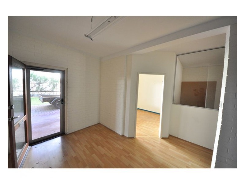 1b/23 Adelaide Street, Fremantle WA 6160