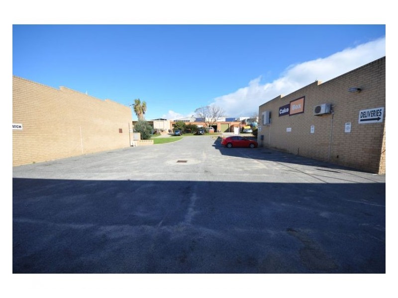 2/8 Zeta Cres, O’connor WA 6163