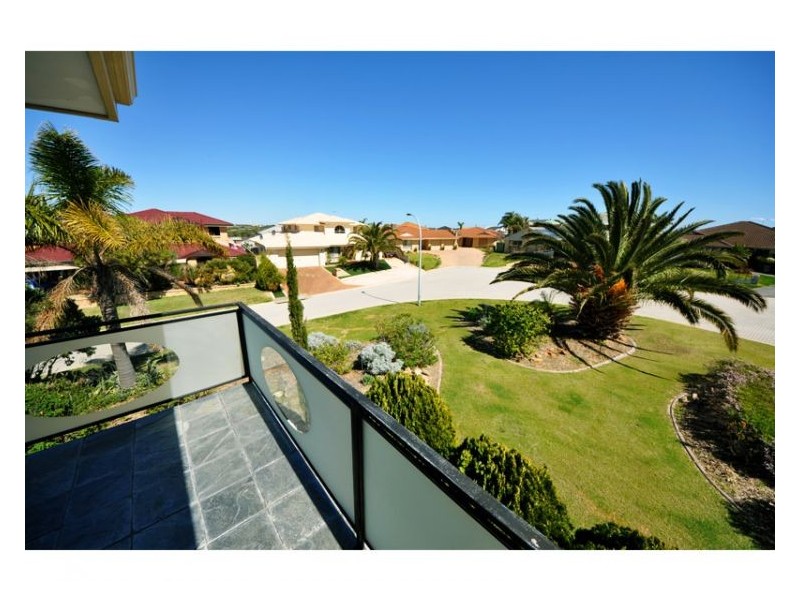 2 Korel Place, Coogee WA 6166