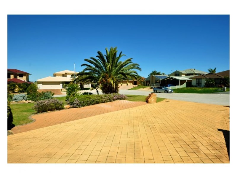 2 Korel Place, Coogee WA 6166