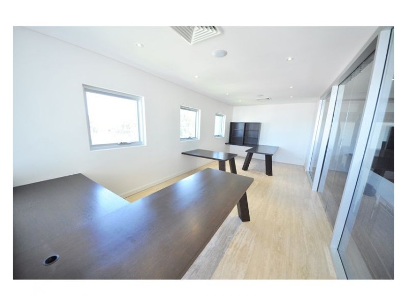 1 / 86 Forsyth Street, O’connor WA 6163