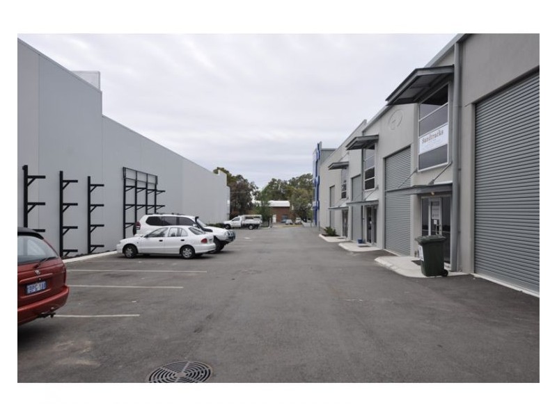 2 / 86 Forsyth Street, O’connor WA 6163